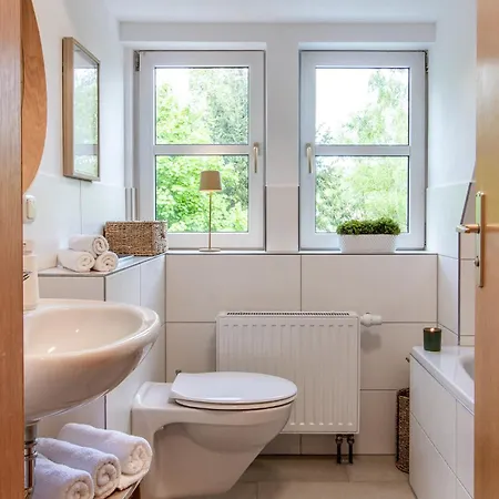 Lägenhet Erzglueck Modernes Dachgeschoss-apartment I Nahe Altstadt I Stellplatz & Waschmaschine