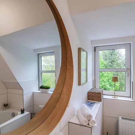 Lägenhet Erzglueck Modernes Dachgeschoss-apartment I Nahe Altstadt I Stellplatz & Waschmaschine Neuwelt