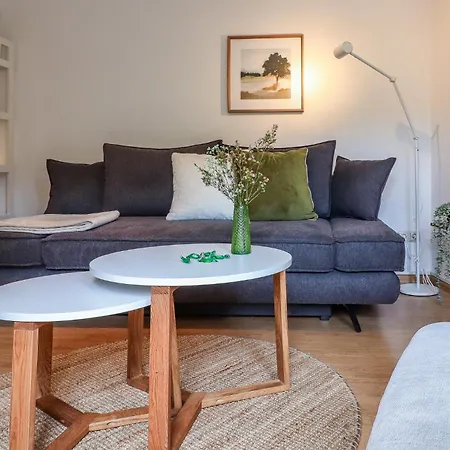 Erzglueck Modernes Dachgeschoss-apartment I Nahe Altstadt I Stellplatz & Waschmaschine *
