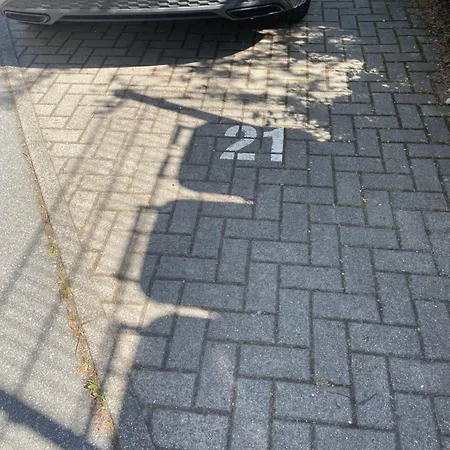 Erzglueck Modernes Dachgeschoss-apartment I Nahe Altstadt I Stellplatz & Waschmaschine *