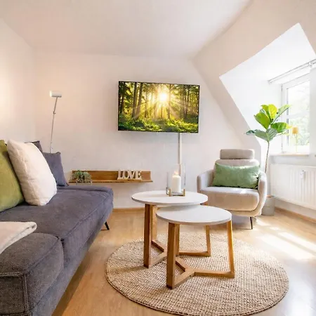 Erzglueck Modernes Dachgeschoss-apartment I Nahe Altstadt I Stellplatz & Waschmaschine Appartement