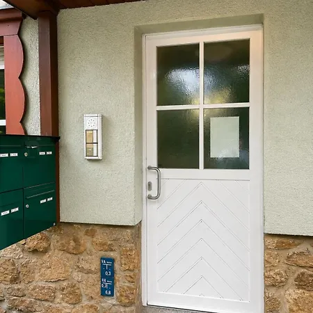 Erzglueck Modernes Dachgeschoss-apartment I Nahe Altstadt I Stellplatz & Waschmaschine